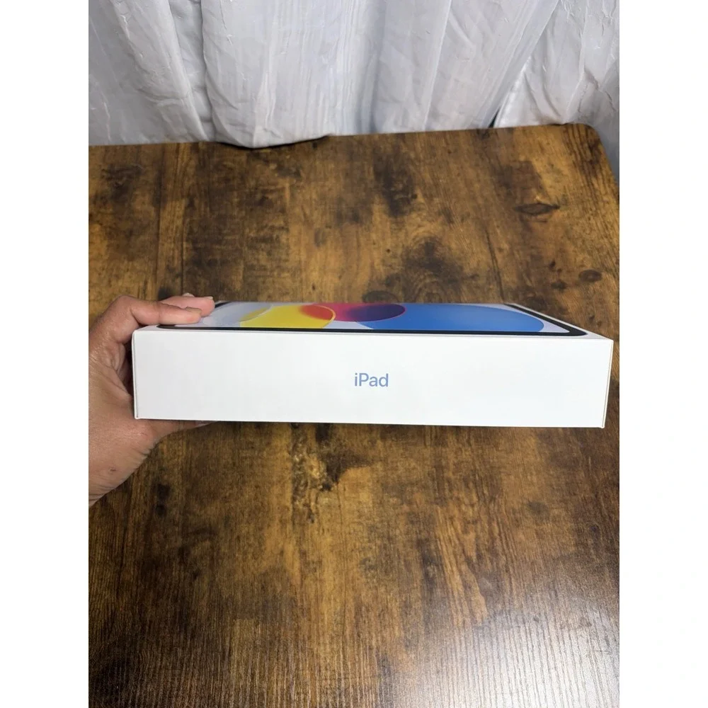 Apple iPad A16 Model A3354 ‎ 128 GB EMPTY BOX ONLY blue